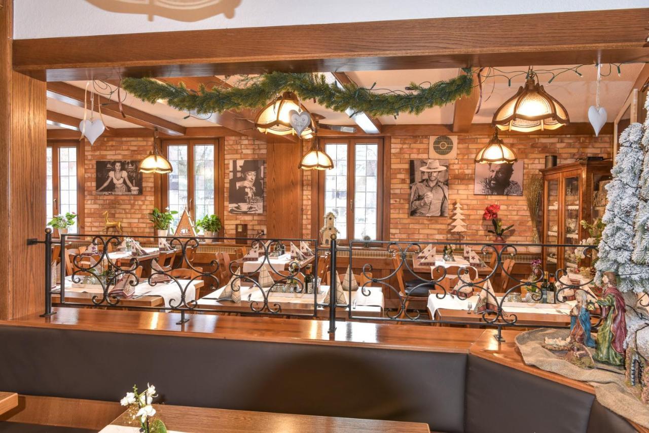 Hotel Ristorante Rostica บัดอูราค ภายนอก รูปภาพ
