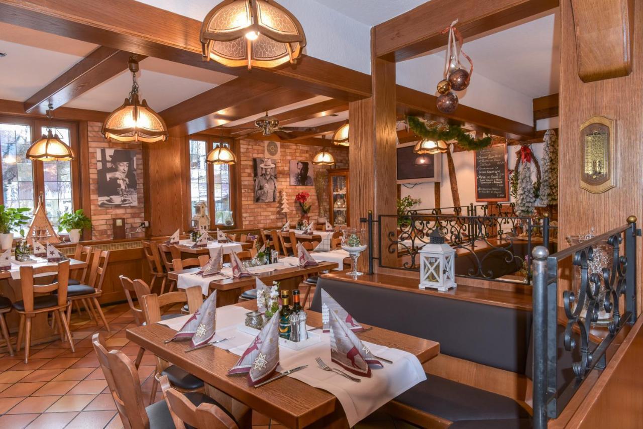 Hotel Ristorante Rostica บัดอูราค ภายนอก รูปภาพ
